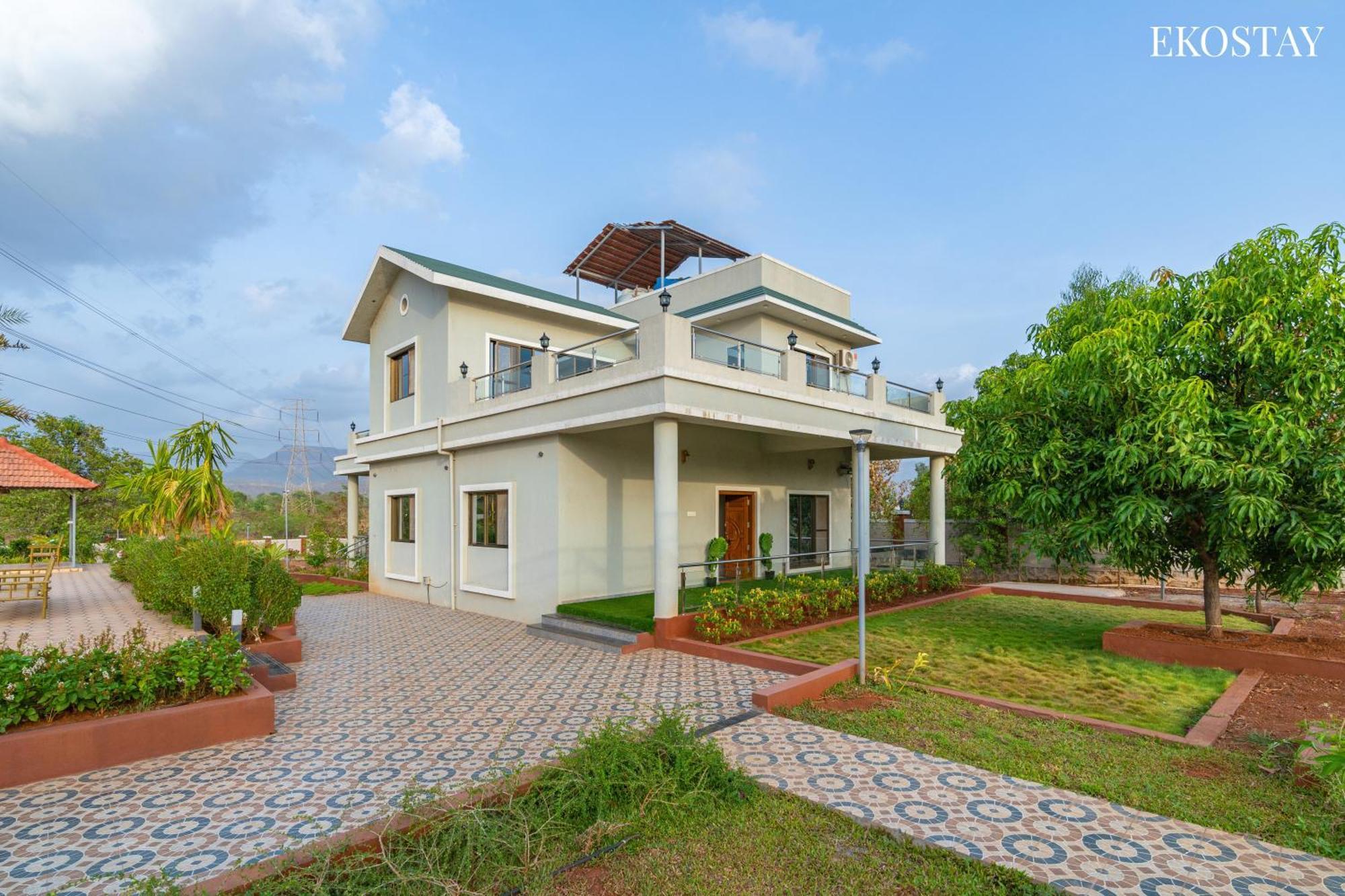 Ekostay Gold Palm Estate I Cricket Turf I Rain Dance I 2 Acre Property Karjat Exterior photo
